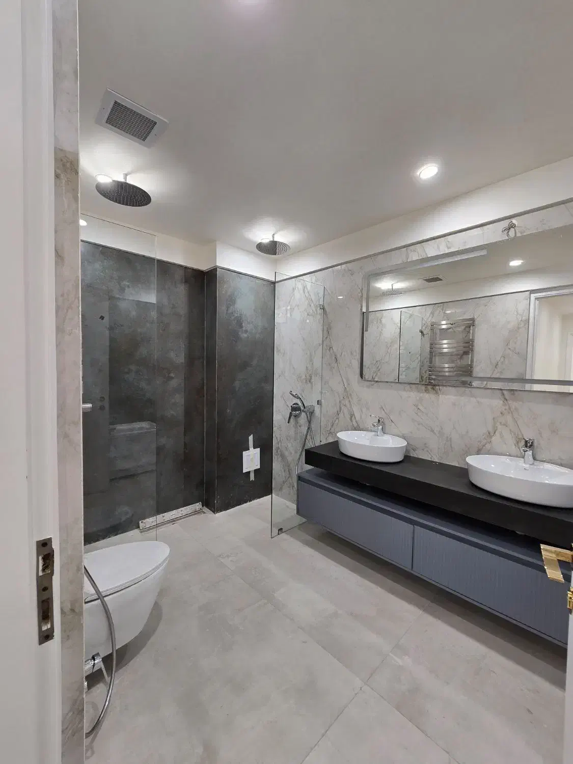 پاسداران/۲۱۲متر/۳خواب/فول مشاعات هتلینگ