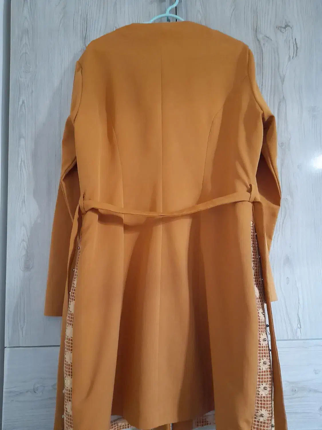 مانتو|لباس|کرمانشاه, |دیوار