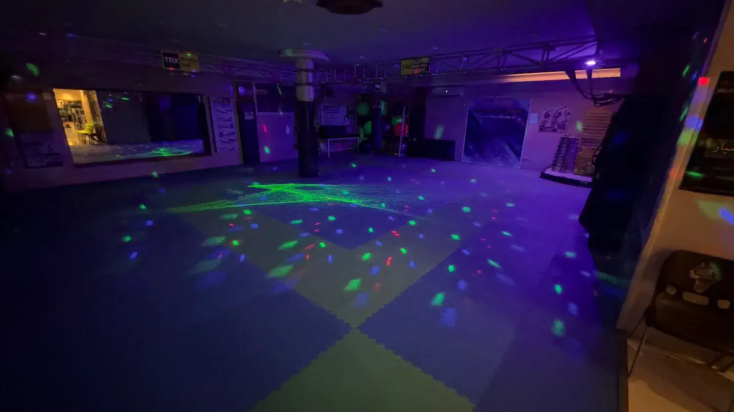 فروش یکجا تجهیزات سالن هوازی باشگاه ورزشی|تجهیزات ورزشی|اصفهان, ملک‌شهر|دیوار