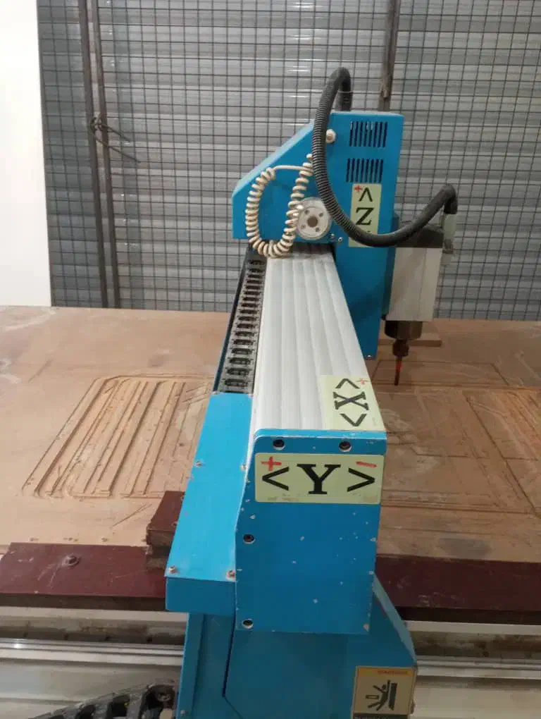 سی ان سی چوب ام دی اف mdf فلز|ماشین‌آلات صنعتی|گرگان, |دیوار