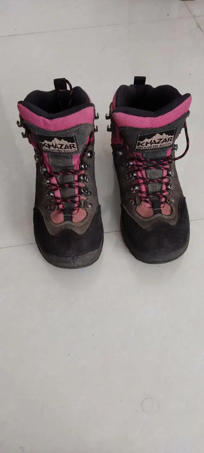 کفش کوهنوردی خزر مدل هرم در حدنو|کیف، کفش، کمربند|کرمان, |دیوار