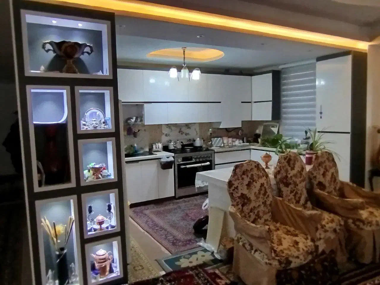 فروش واحد متراژ بالا ۳خواب گلشهر فاز۲ خ اصلی|فروش آپارتمان|زنجان, |دیوار