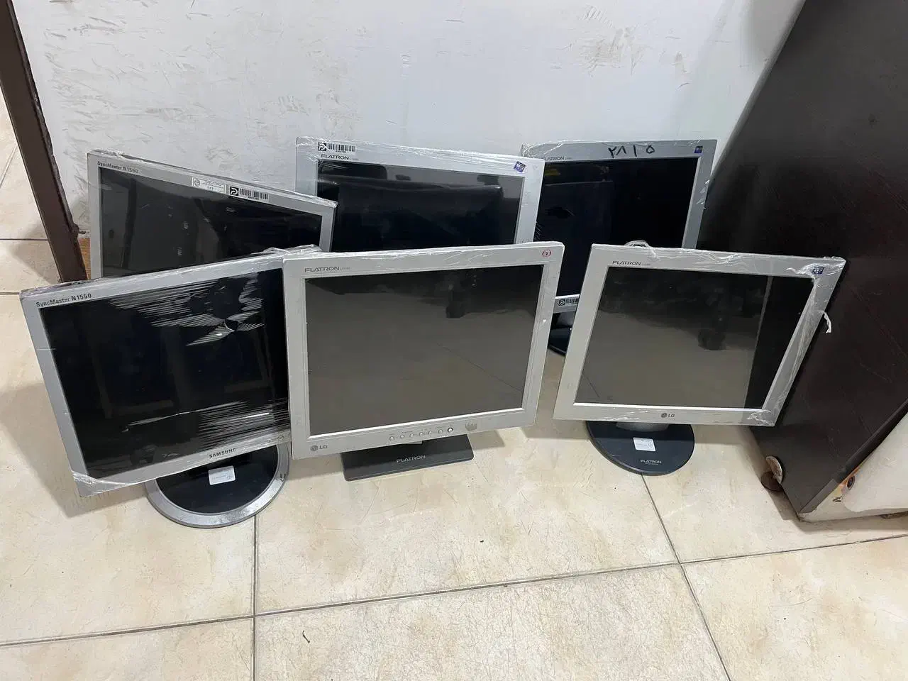 مانیتور استوک۱۵|قطعات و لوازم جانبی رایانه|قائمشهر, |دیوار