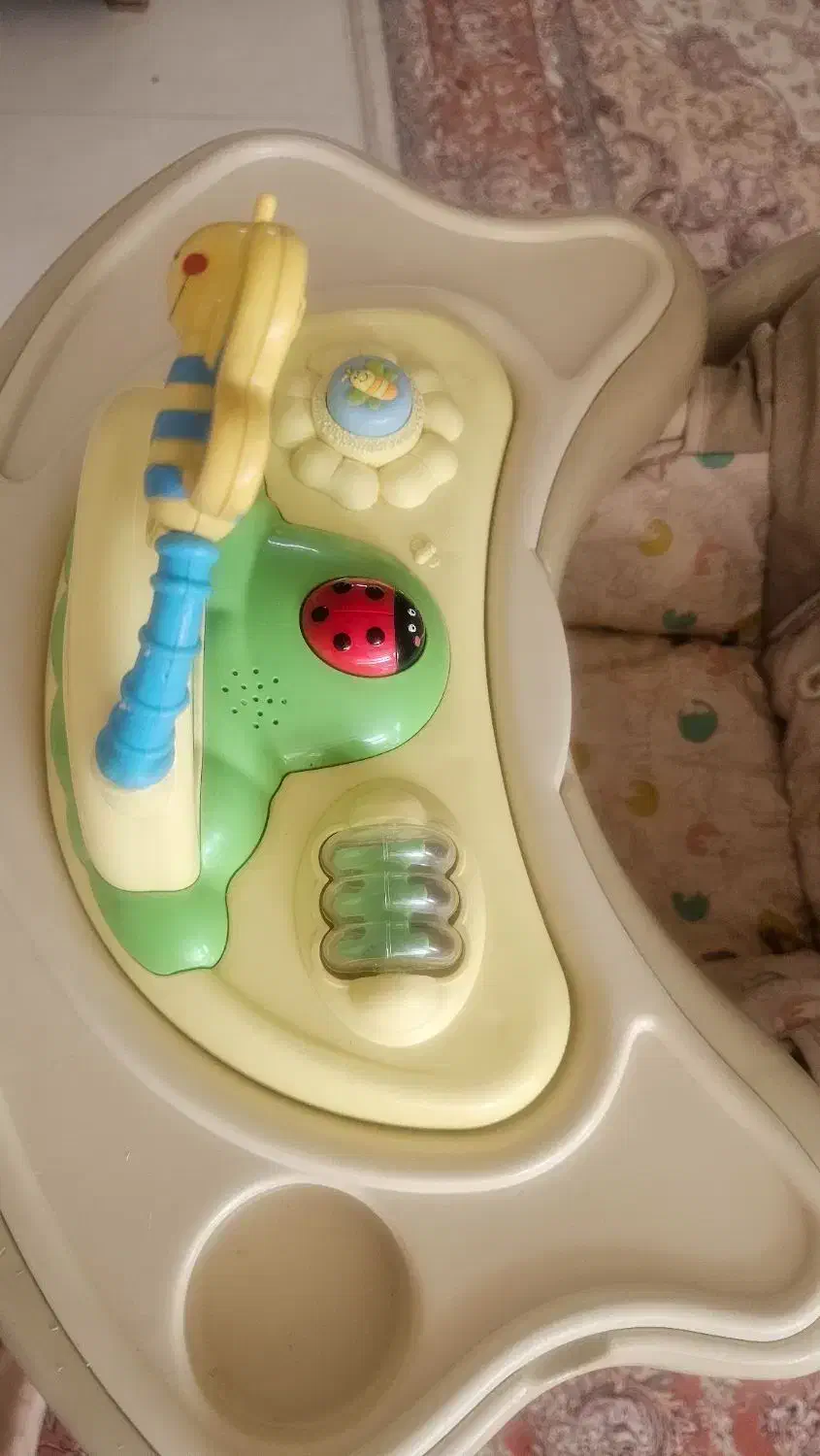 صندلی غذای موزیکال کودک برند مامالاو آمریکایی|تخت و صندلی بچه|اصفهان, ملک‌شهر|دیوار