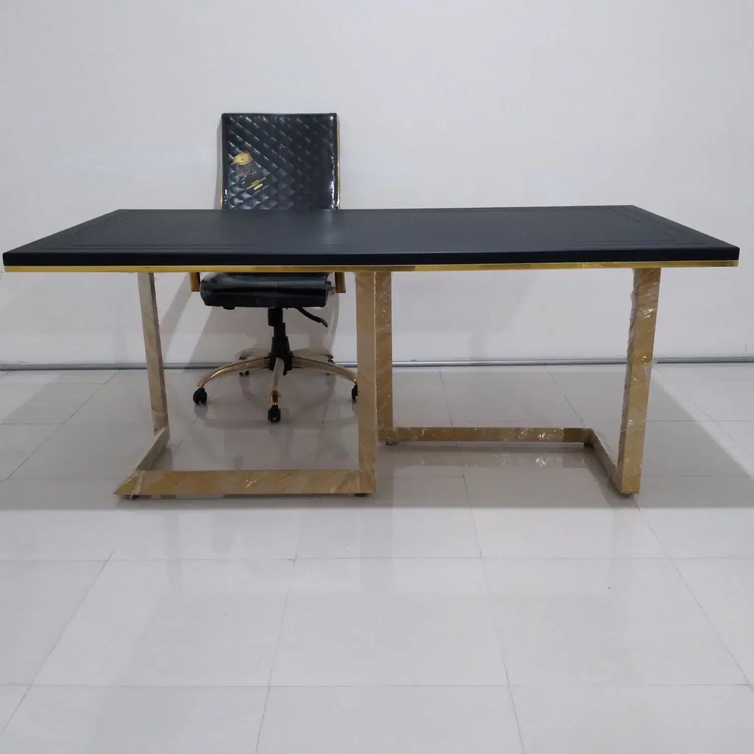 میز مدیریت و صندلی مدرن|مبلمان اداری|کرج, شاهینویلا|دیوار