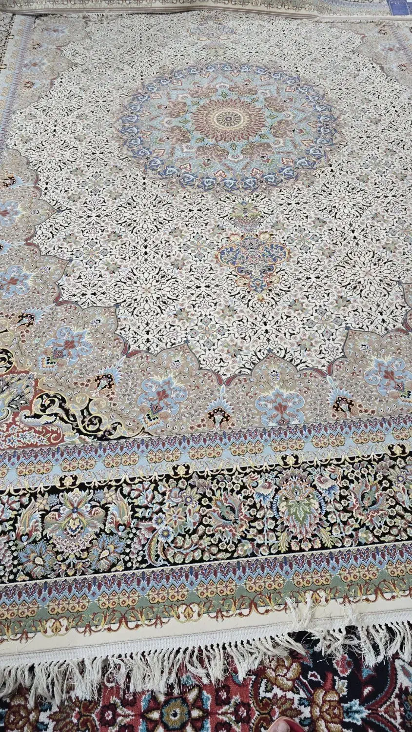 فرش ۹ متری ۱۲۰۰ شانه آک و ۶ متری ۱۰۰۰ شانه ست هستن|فرش|قم, شهرک شهرداری|دیوار