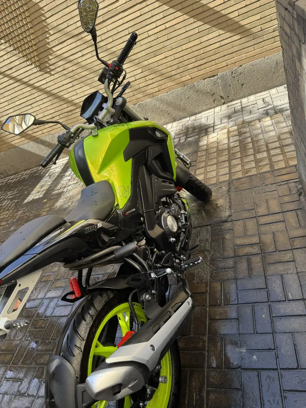 موتور بنلی 180S فسفری|موتورسیکلت|تهران, پونک|دیوار