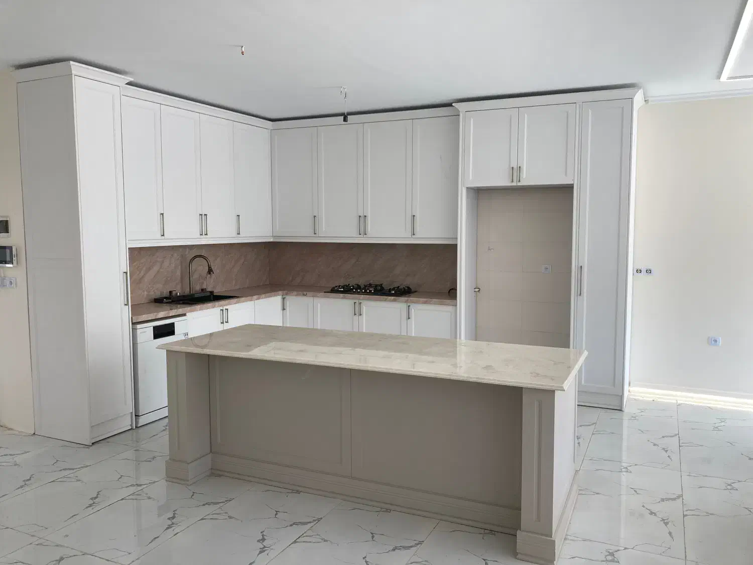 کابینت نئوکلاسیک ۲۰۲۵ با گارانتی|مصالح و تجهیزات ساختمان|کرج, اتحاد|دیوار