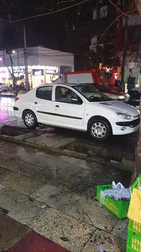 ۲۰۶SD|خودرو سواری و وانت|اندیشه, اندیشه فاز ۱|دیوار