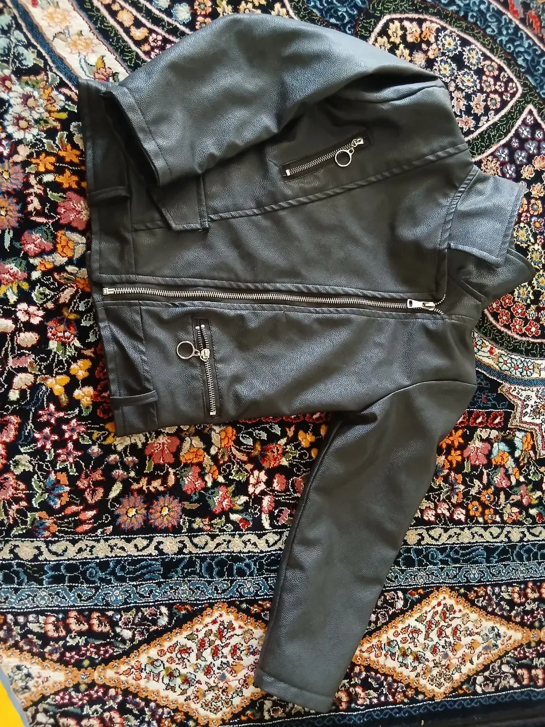 لباس ورزشی وکاپشن|لباس|فردیس, داوری|دیوار