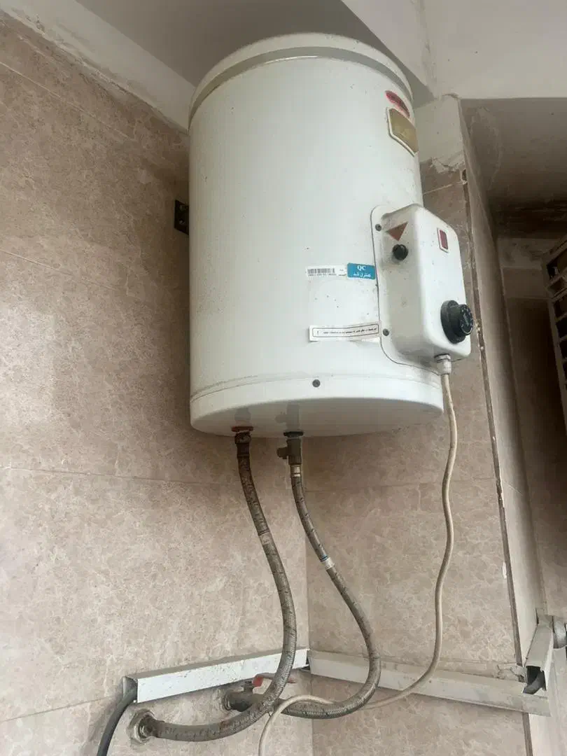 لوله کشی تعمیرنصب آبگرمکن برق کشی کمترین دستمزد|خدمات پیشه و مهارت|بندرعباس, |دیوار