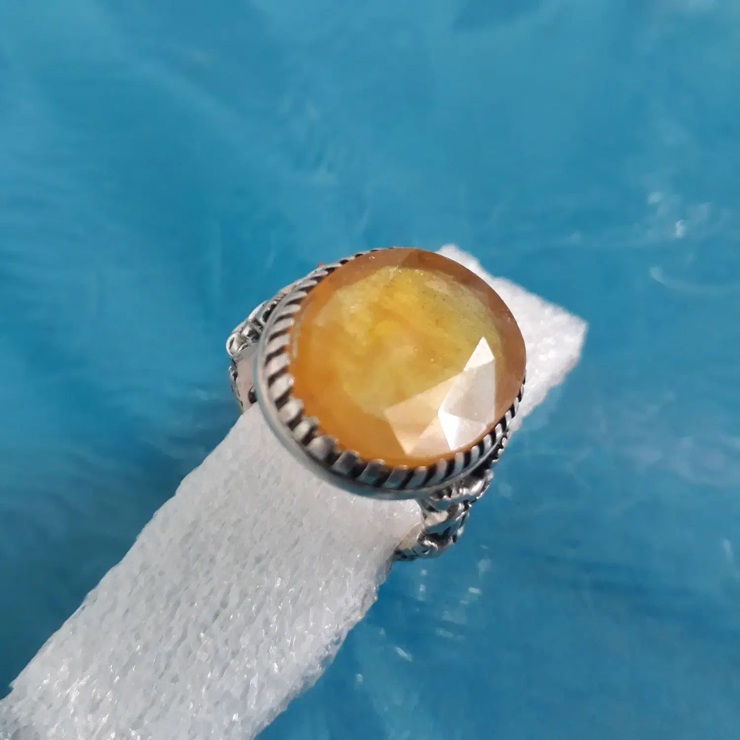 انگشتر نقره نگین یاقوت زرد|جواهرات|بندرلنگه, |دیوار