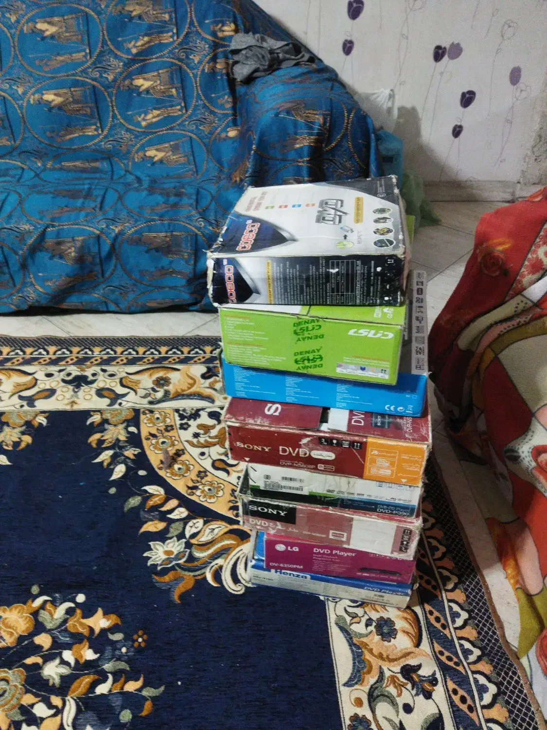 فروش هشت دستگاه دی وی دی|پخشکننده DVD و ویدیو|شیراز, شریفآباد|دیوار