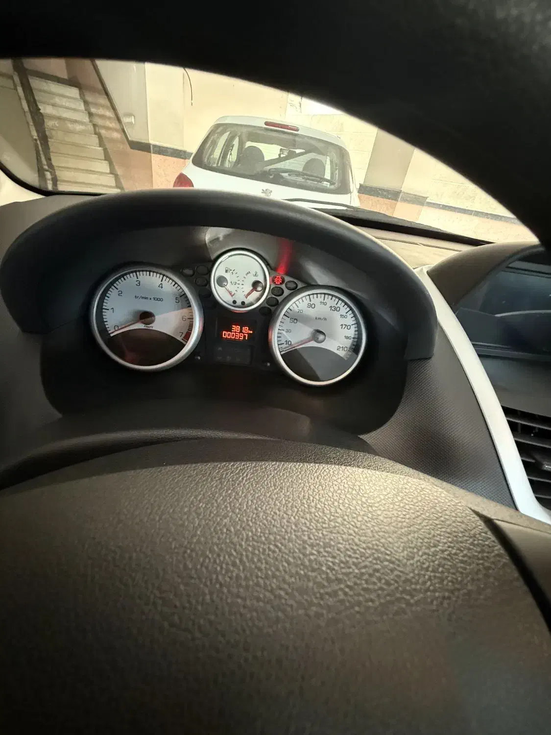 207 سقف فلز 1404|خودرو سواری و وانت|مشهد, هفده شهریور|دیوار