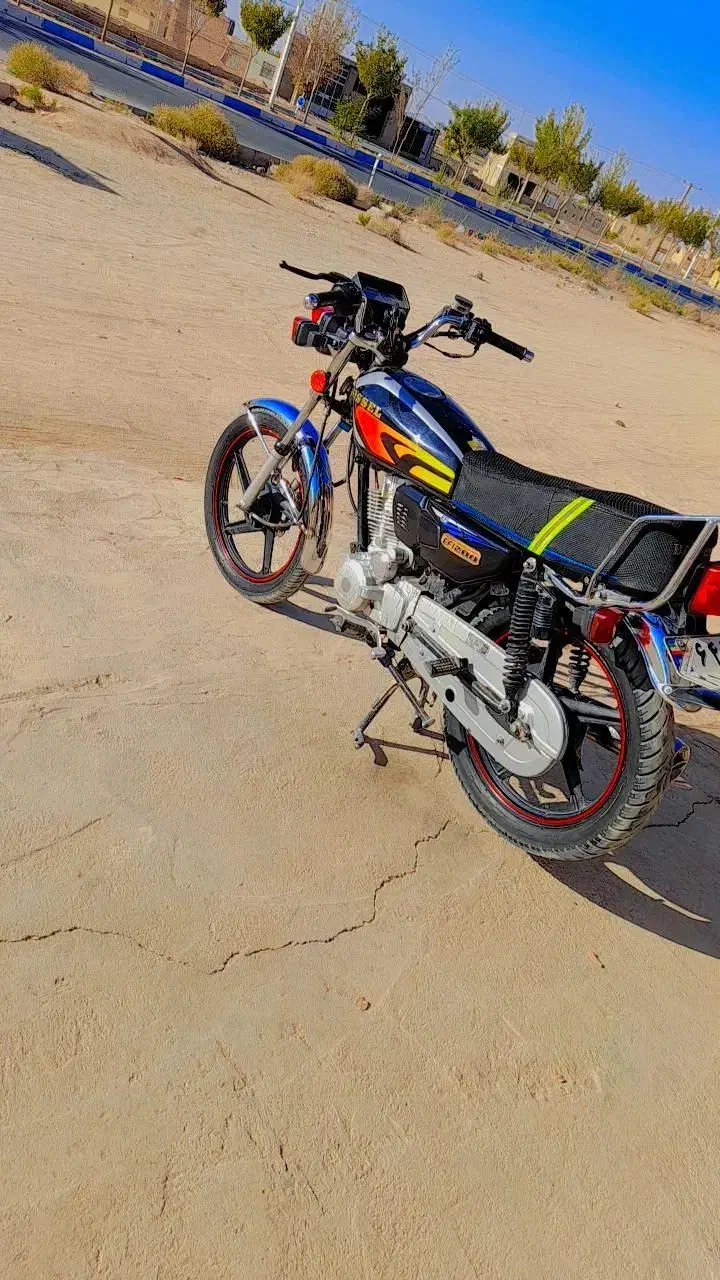 موتور 200|موتورسیکلت|مهریز, |دیوار