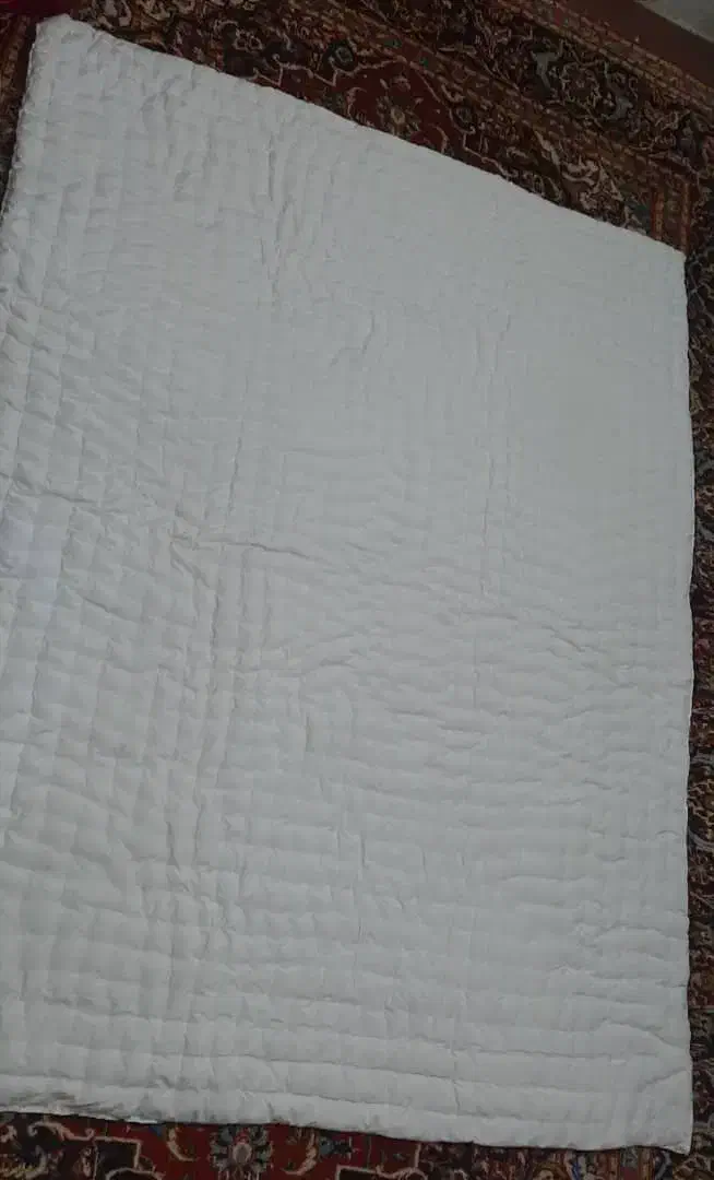 لحاف|تخت و سرویس خواب|صوفیان, |دیوار