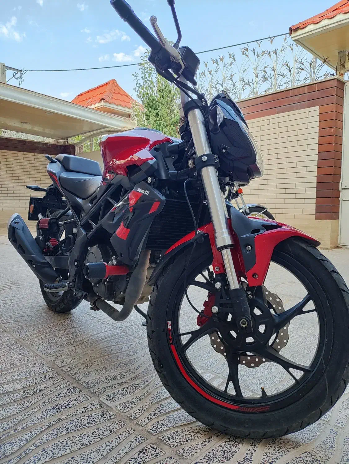 موتور بنلی 250نیوفیس ایتالیایی بروجن لردگان شهرکرد|موتورسیکلت|بروجن, |دیوار