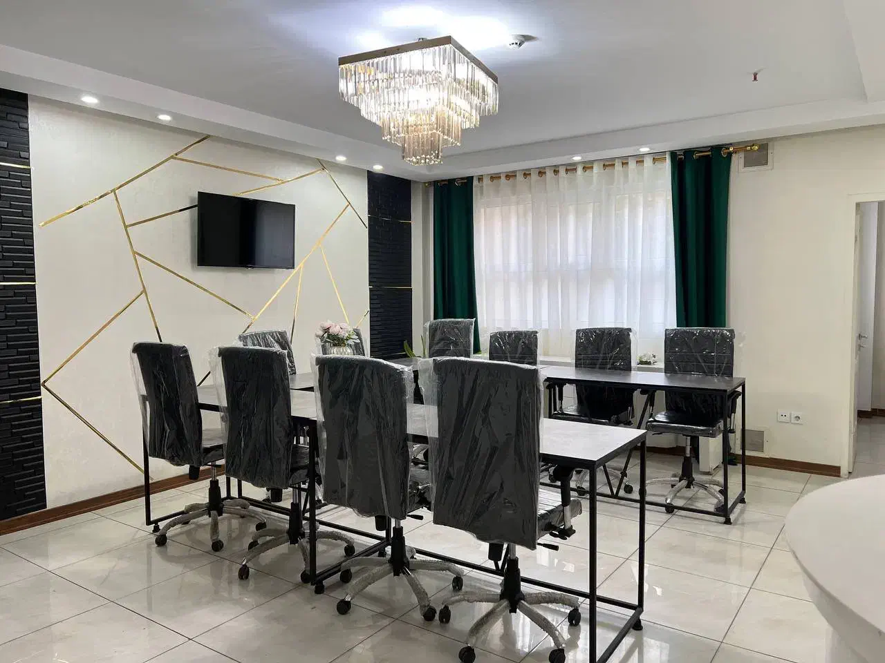 اجاره فضای آموزشی در سعادت آباد|اجارهٔ کوتاه‌مدت دفتر کار و فضای آموزشی|تهران, سعادت‌آباد|دیوار