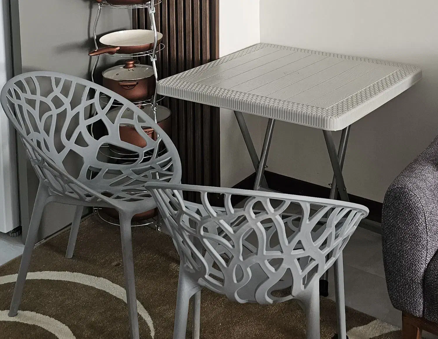 میز و صندلی چوبی و پلاستیکی تاشو|مبلمان خانگی و میز عسلی|کرج, باغستان|دیوار