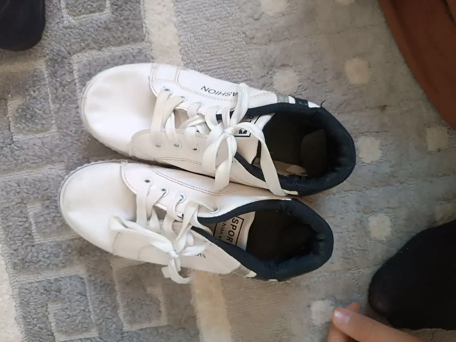 کفش|کیف، کفش، کمربند|مشهد, یاس|دیوار