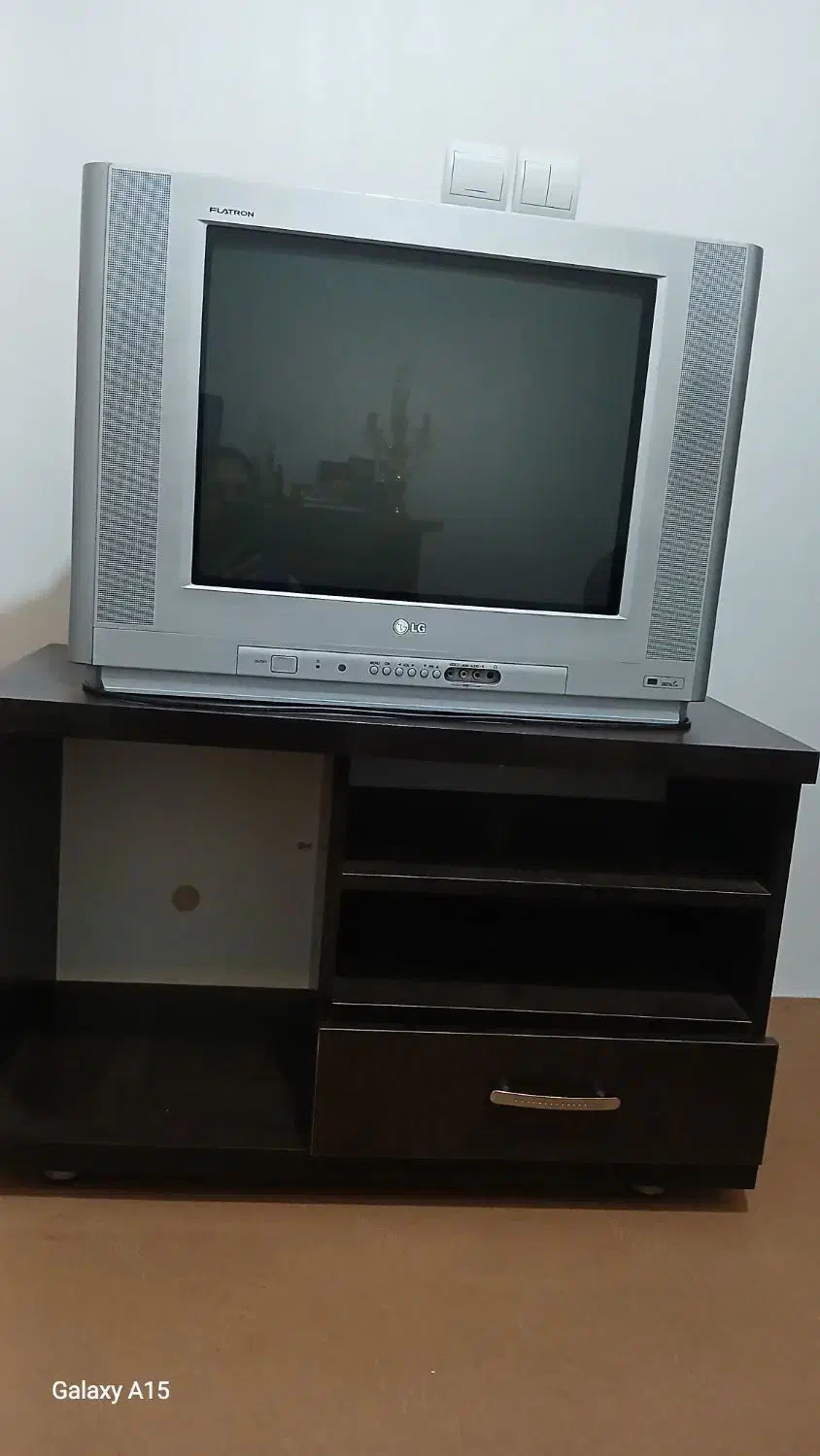 تلوزیون و میز|تلویزیون و پروژکتور|همدان, |دیوار