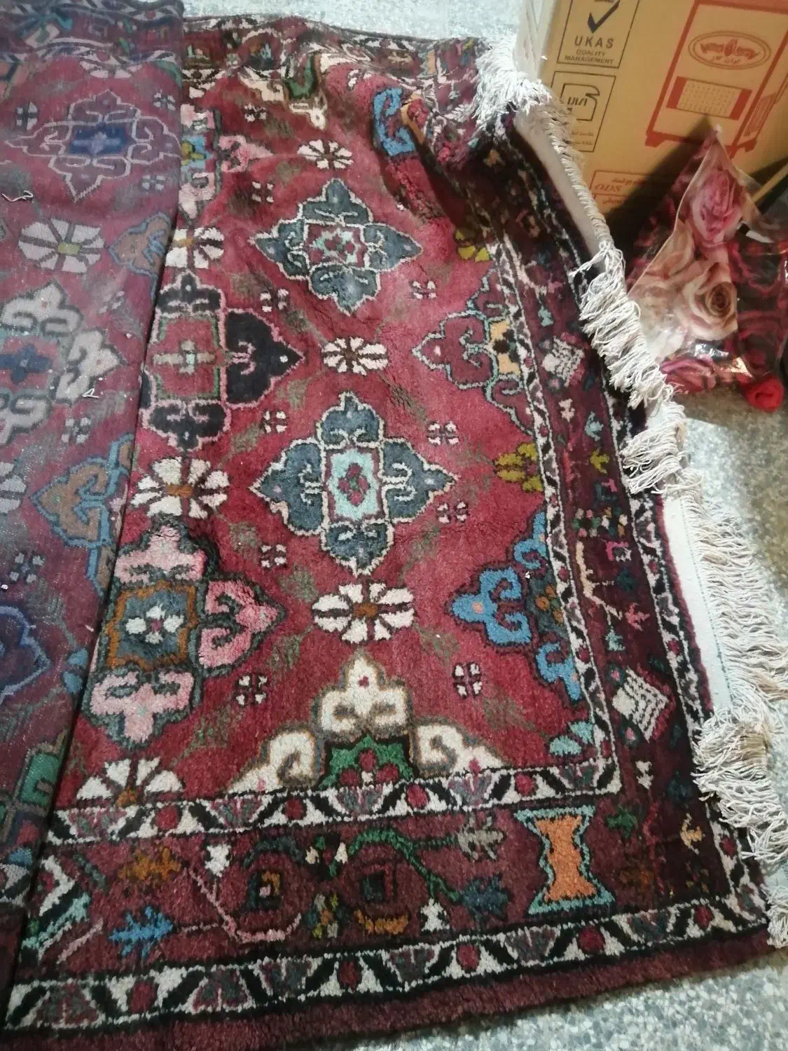 فرش قدیمی مناسب اماکن سنتی|فرش|نجف‌آباد, حومه نجف آباد|دیوار