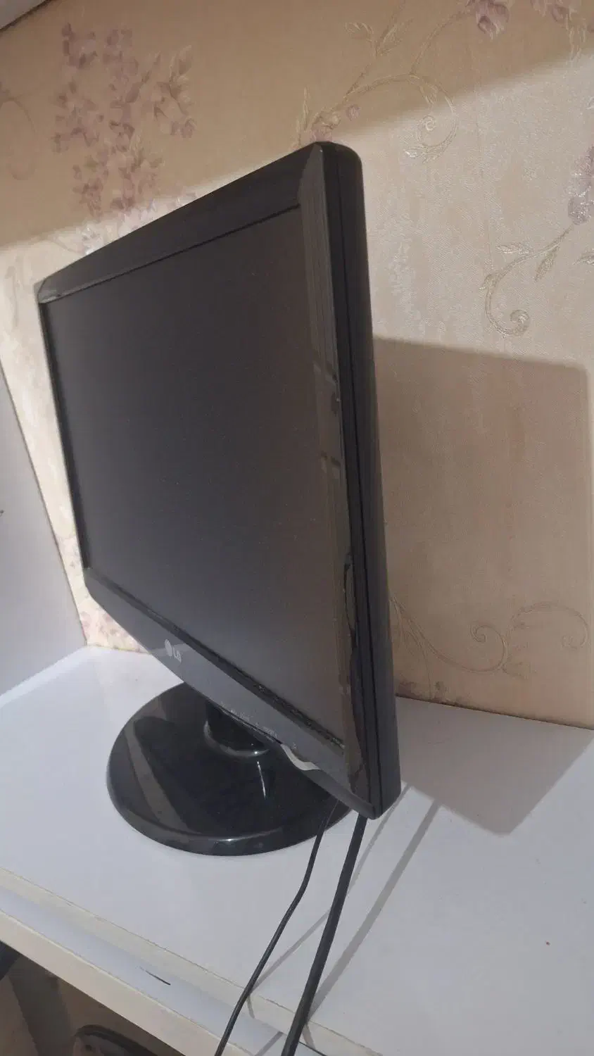 کامپیوتر مشکی  LG|رایانه رومیزی|اراک, |دیوار