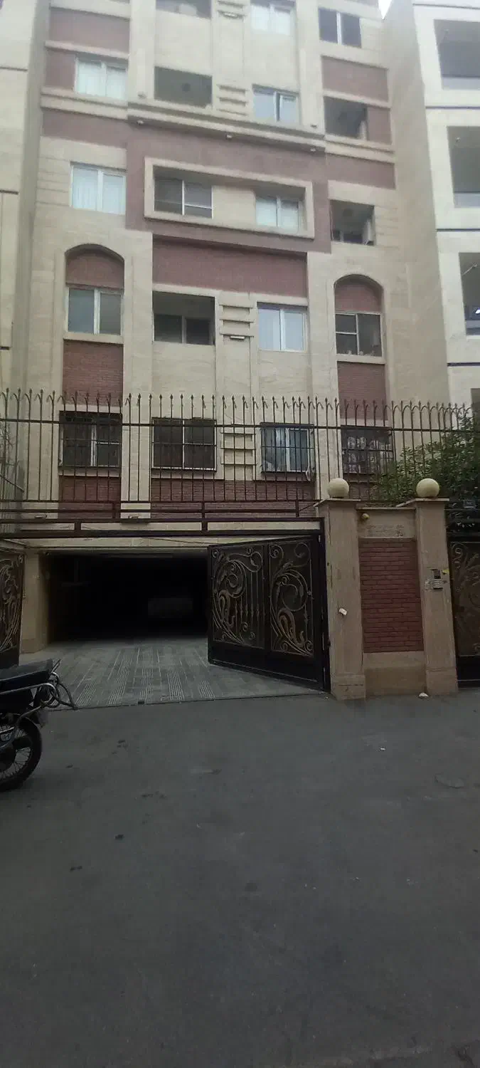 ۶۲ متر اجاره دار کوچه باقرزاده