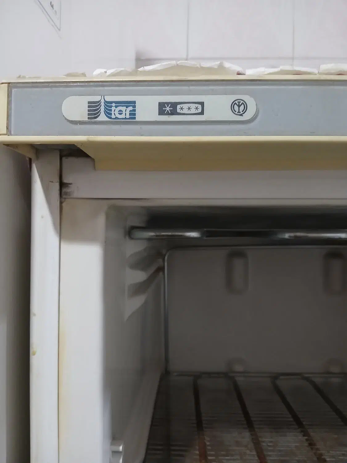 یخچال وفریزر|یخچال و فریزر|شیراز, قلعه نو|دیوار