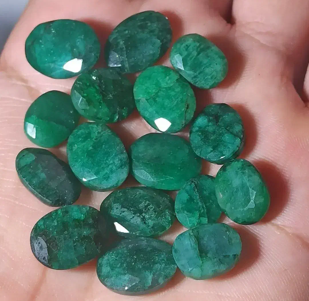 ۱۶ عدد زمرد هندی طبیعی|جواهرات|تهران, مولوی|دیوار