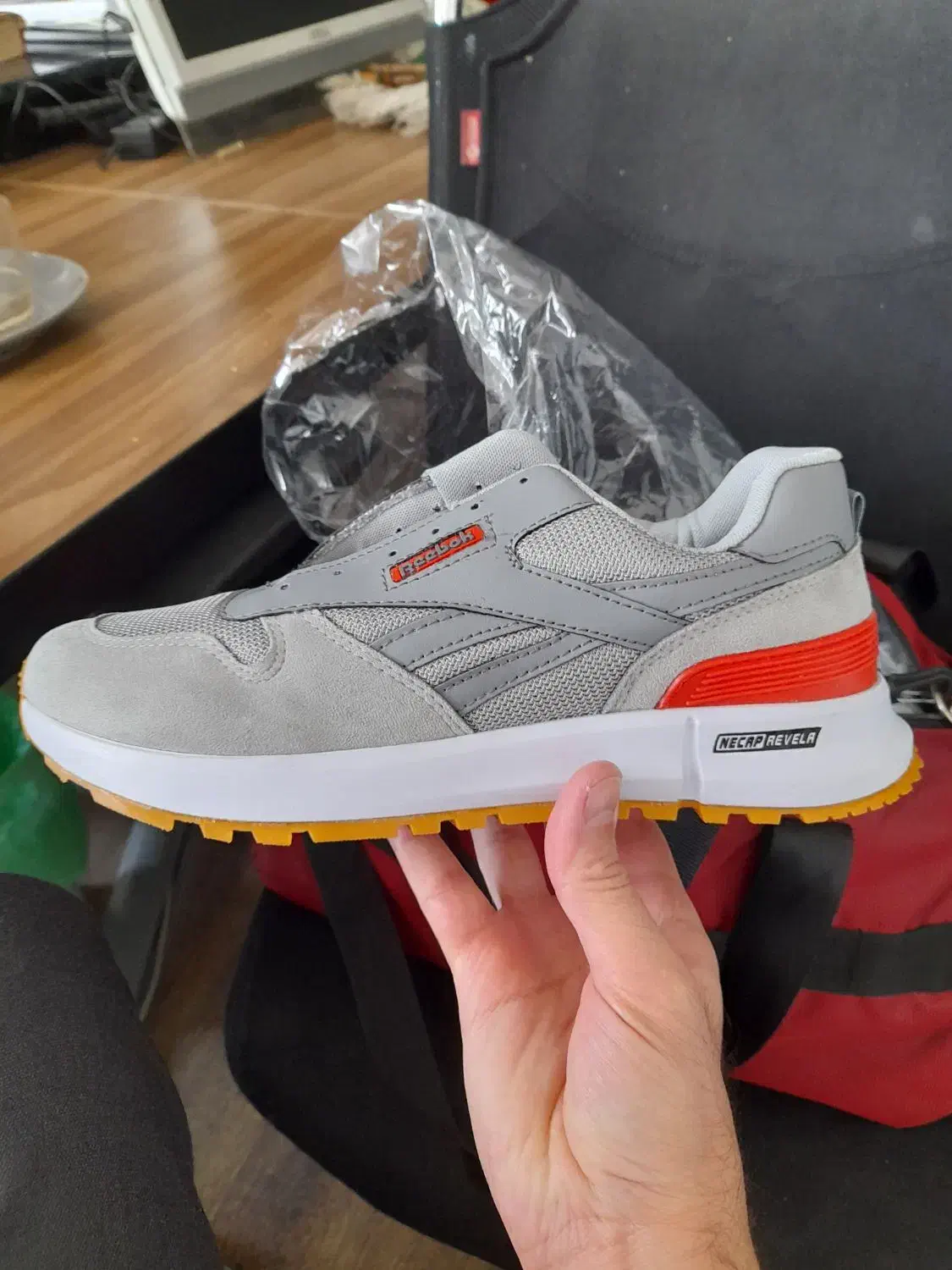 ریبوک راحتی ونرم مناسب پیاده روی ورزش|کیف، کفش، کمربند|تهران, تجریش|دیوار