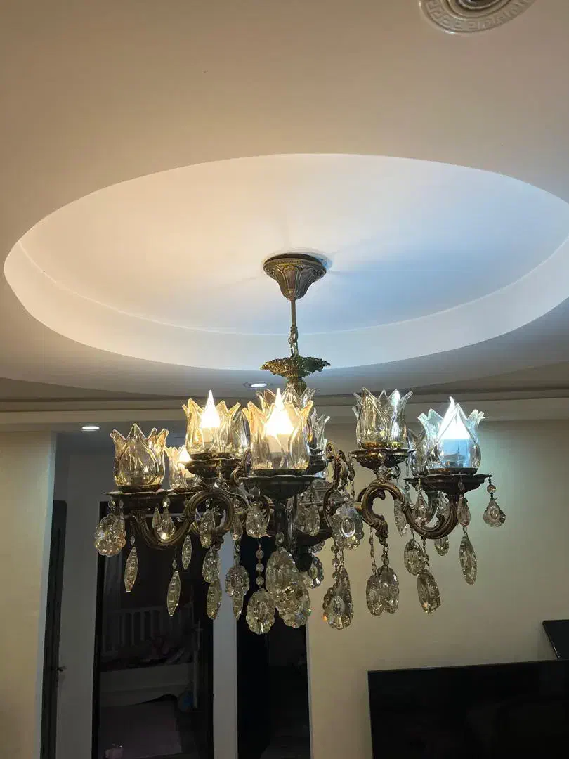 دوعدد لوستر دوازده شاخه رنگ انتیک درحد نو|لوستر و چراغ آویز|رشت, جهاد|دیوار