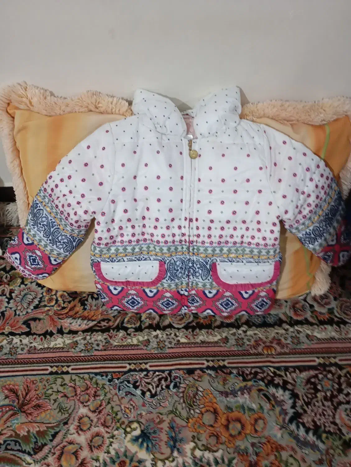 کاپشن بچگانه|کفش و لباس بچه|فیروزآباد (فارس), |دیوار