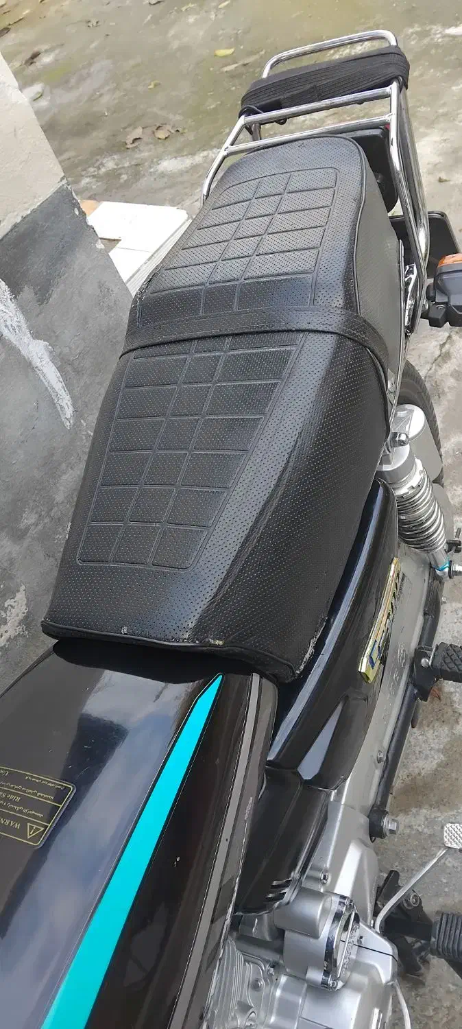 زین موتور|قطعات یدکی و لوازم جانبی|ساری, |دیوار