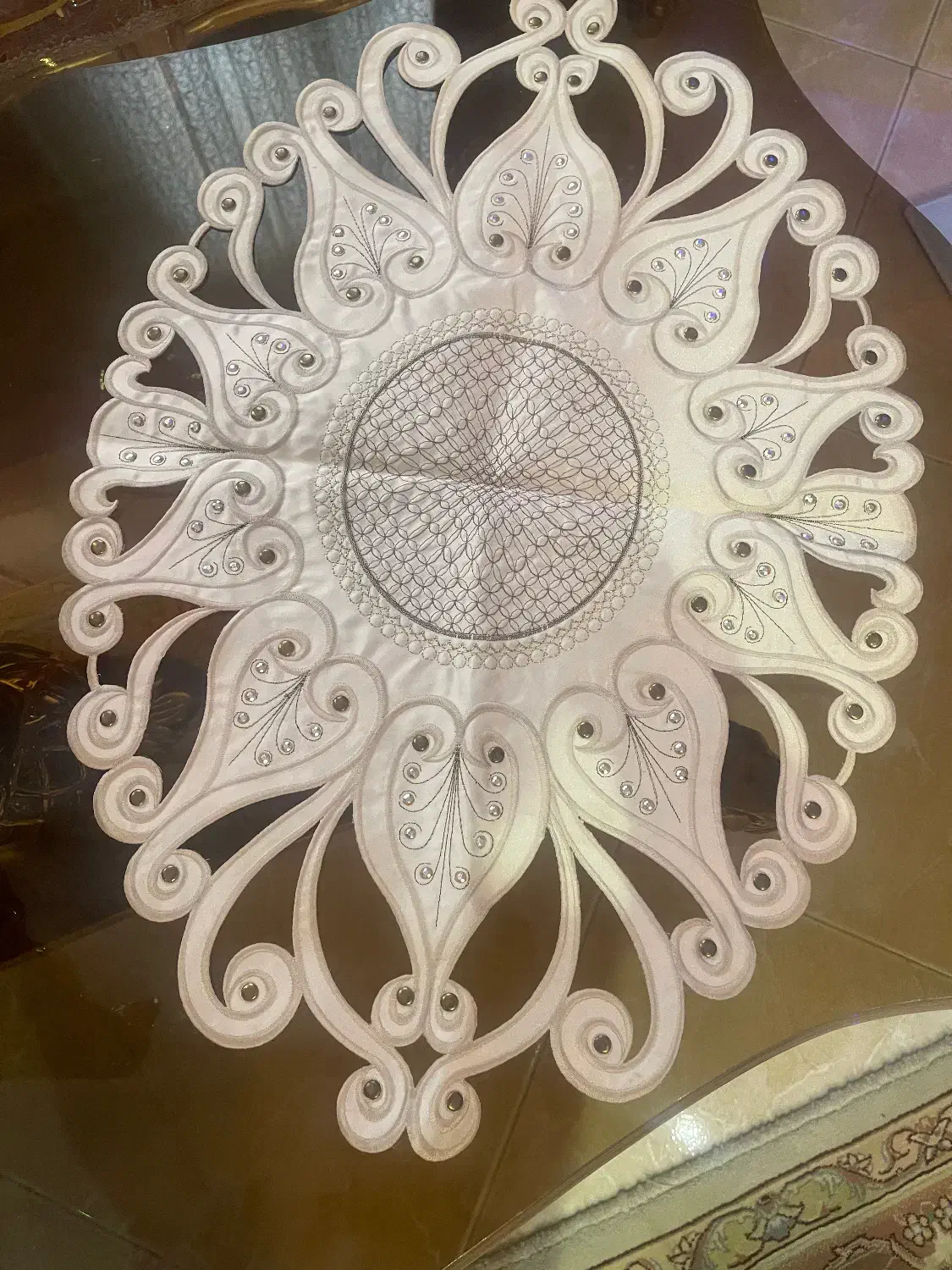 رومیزی ۴تیکه کاملا نو|پرده، رانر، رومیزی|تهران, شهرآرا|دیوار