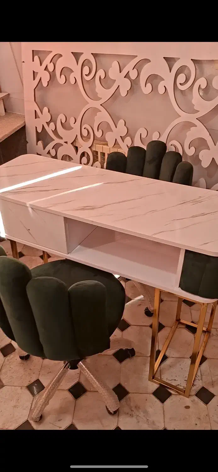 وسایل ناخن تکمیل|آرایشگاه و سالن‌های زیبایی|سردشت, |دیوار