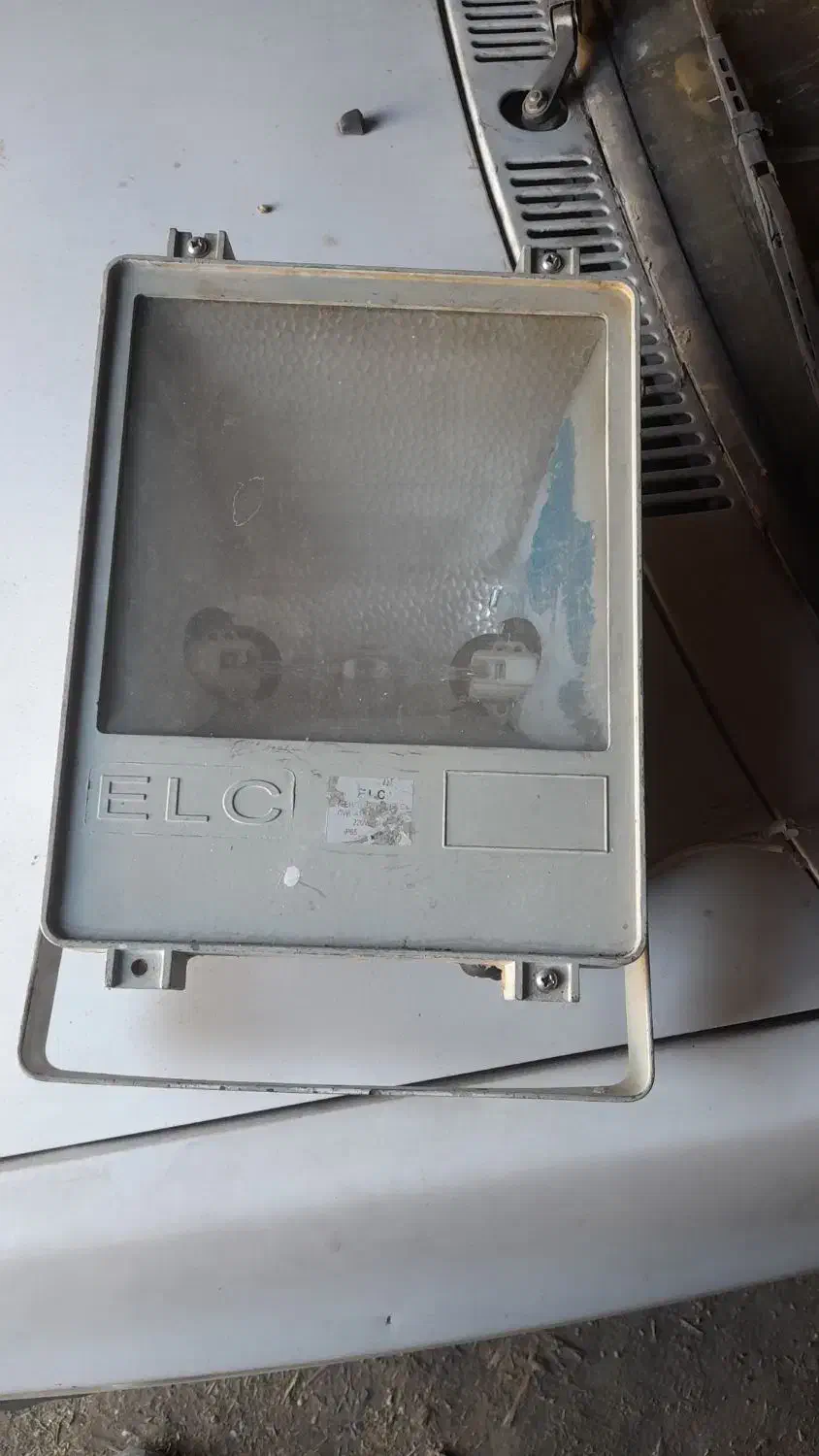 پرژکتور سالم|تلویزیون و پروژکتور|ملایر, |دیوار