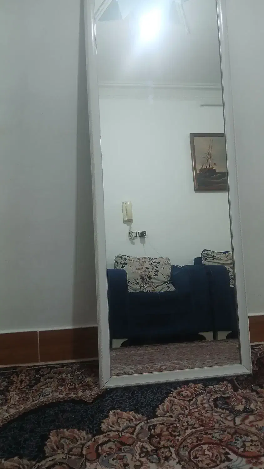 آینه قدی|آینه|رشت, پاره بیجار|دیوار