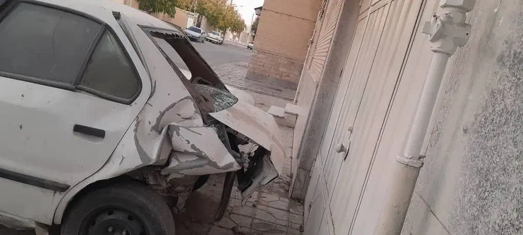 سمند مدل۸۹ تصادفی|خودرو سواری و وانت|شهرکرد, |دیوار