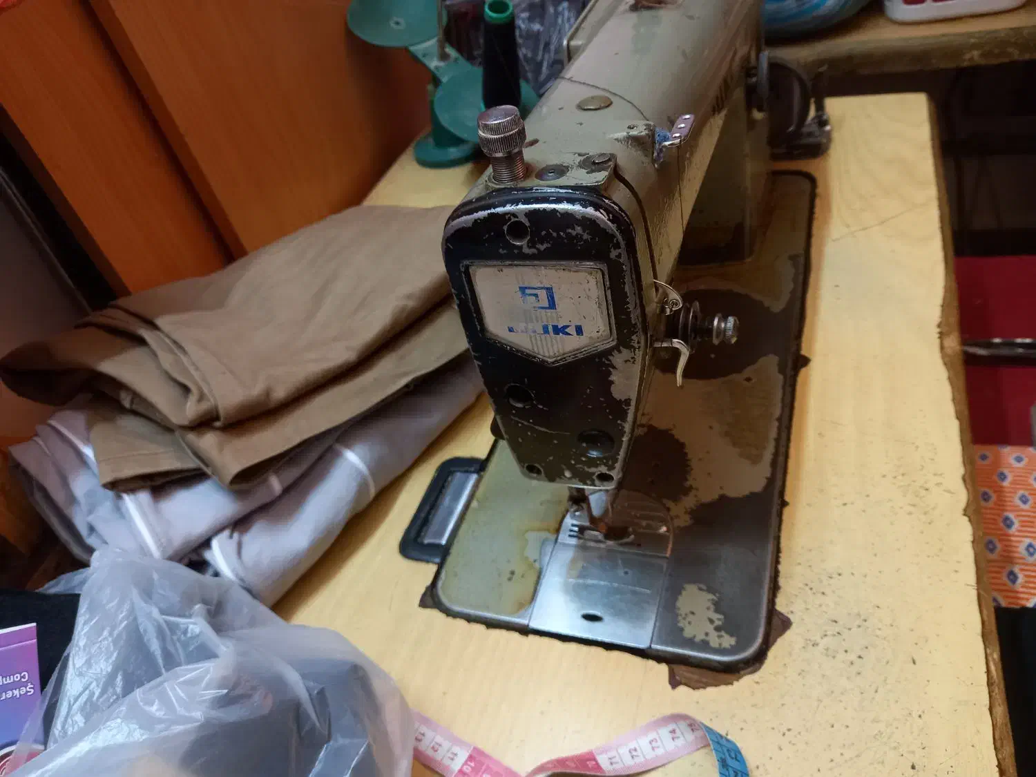 چرخ سردوز|چرخ خیاطی و ریسندگی|سبزوار, کهنه آب|دیوار