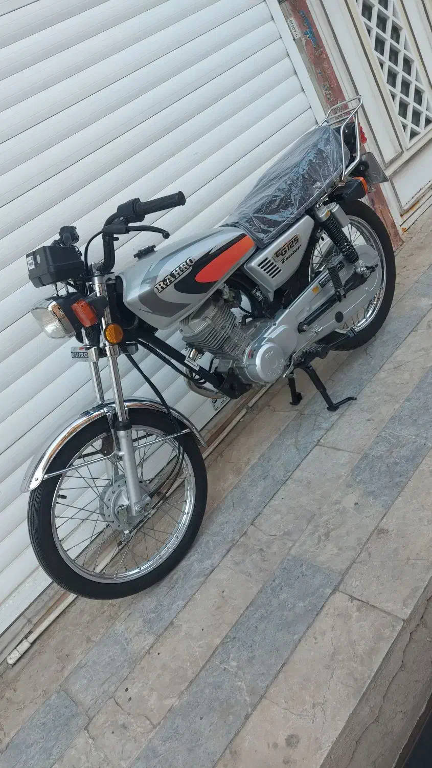 رهرو۹۳سریa1تمام فابریک یکسال بیمه کارت سوخت|موتورسیکلت|قم, قلعه کامکار|دیوار