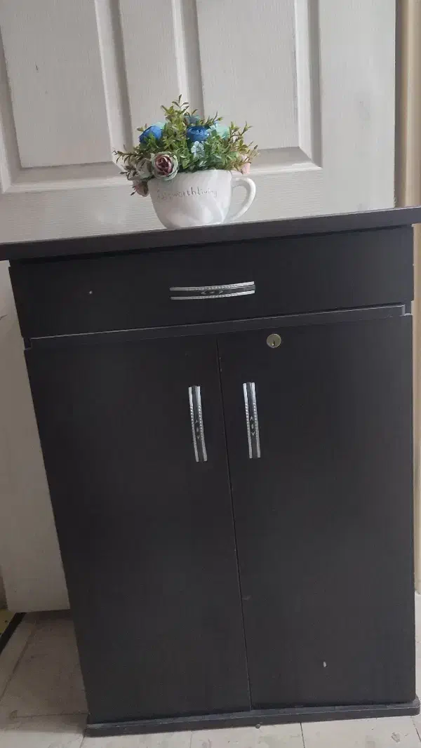 جاکفشی|جاکفشی، کمد، دراور|تبریز, |دیوار