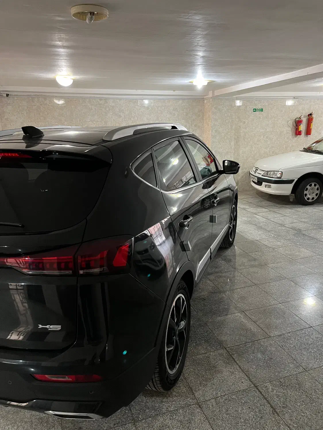 کی ام سی ایکس ۵ مدل ۱۴۰۴|خودرو سواری و وانت|اصفهان, مرداویج|دیوار