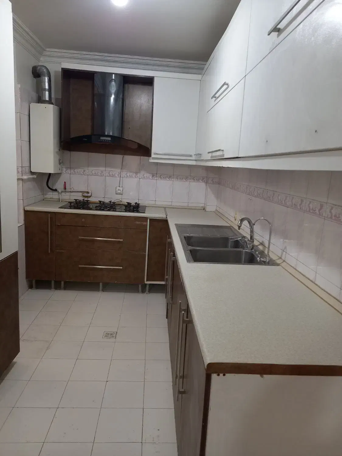 آپارتمان ۹۰ متری