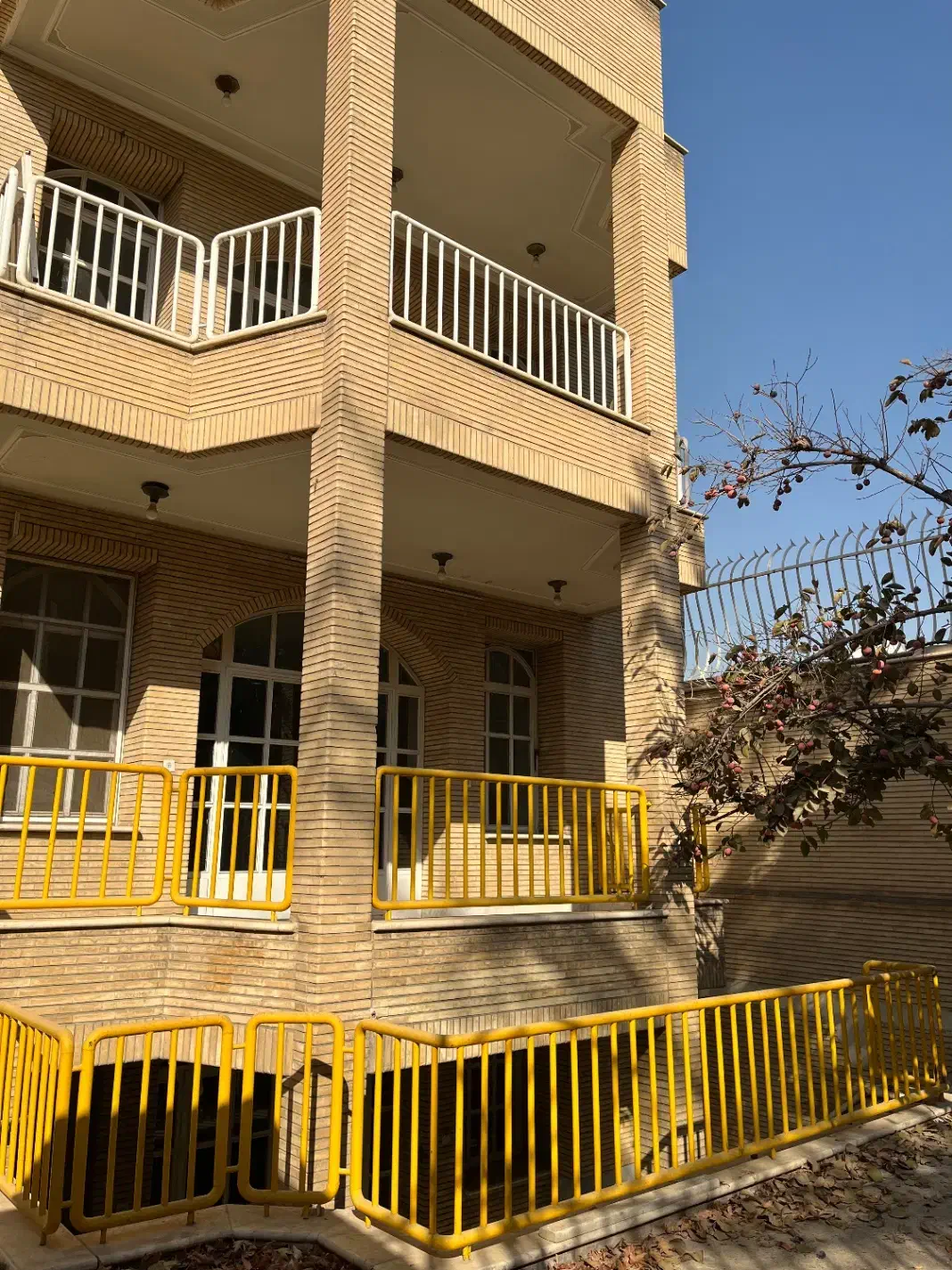 اجاره منزل ۳طبقه دربست|اجارهٔ خانه و ویلا|اصفهان, جاوان|دیوار