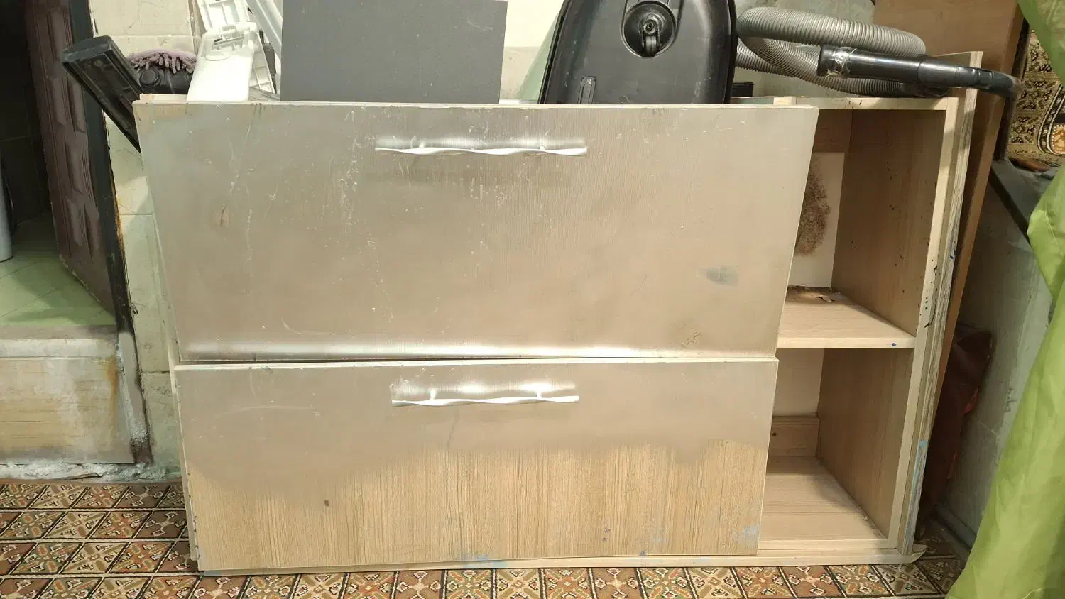 کمد دیواری چوبی رایگان|کتابخانه، شلف، قفسههای دیواری|اصفهان, بهارستان|دیوار