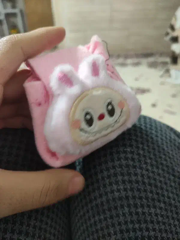 جا هندزفری|بدلیجات|بروجن, |دیوار