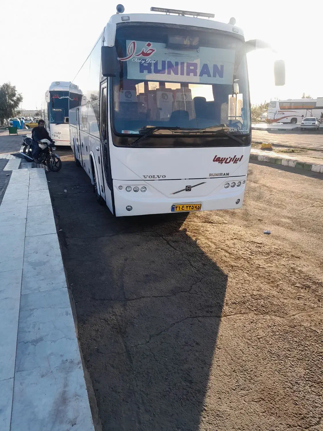 اتوبوس بی۱۲|خودرو سنگین|زاهدان, |دیوار