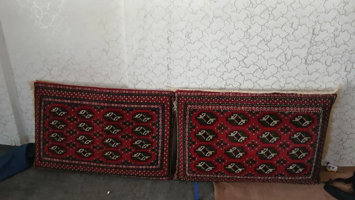 پشتی|پشتی|همدان, |دیوار