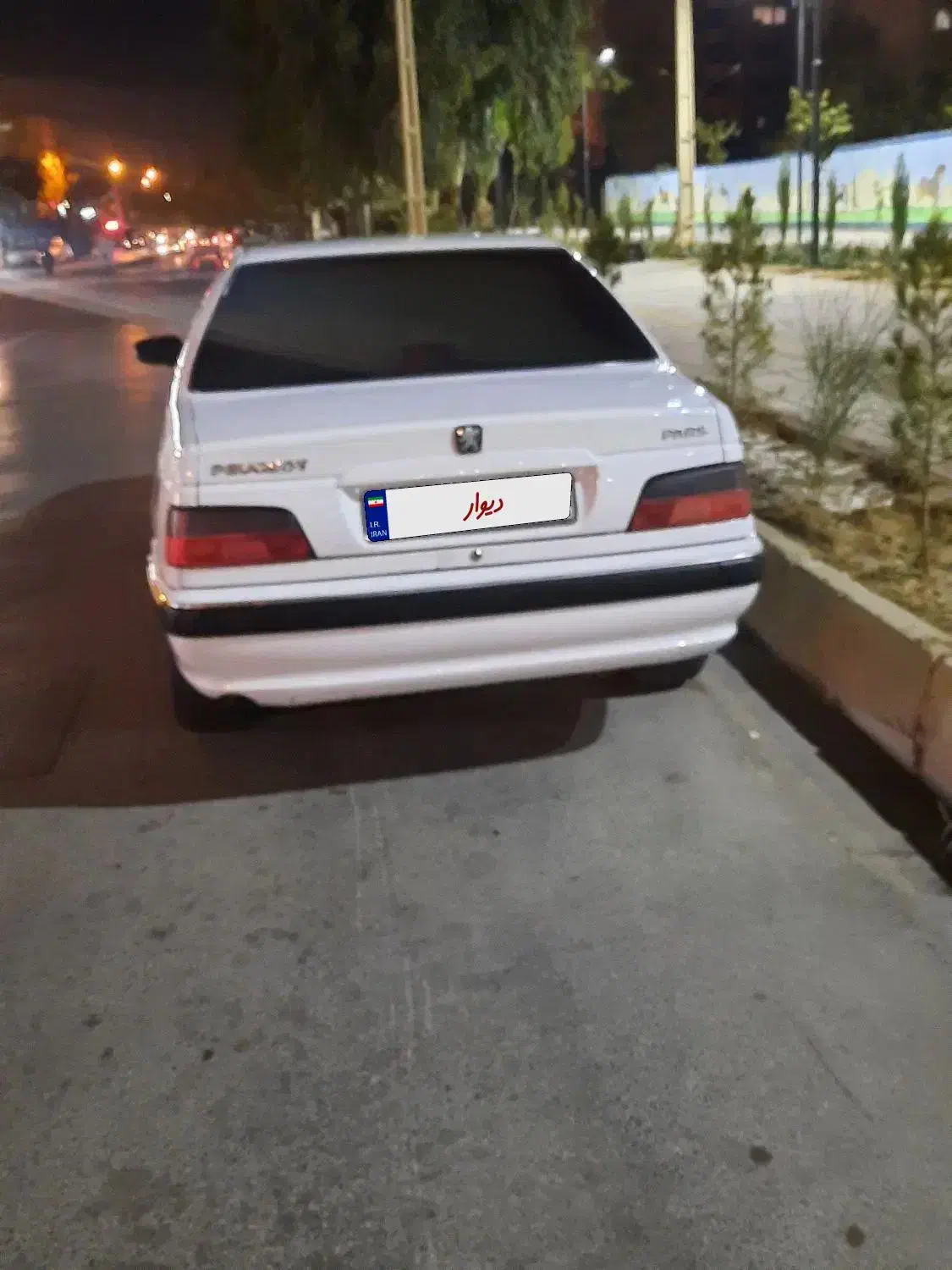 پژو پارس|خودرو سواری و وانت|شیراز, باغ تخت|دیوار